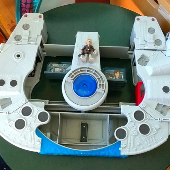 Star Wars - Picture 1 of 3